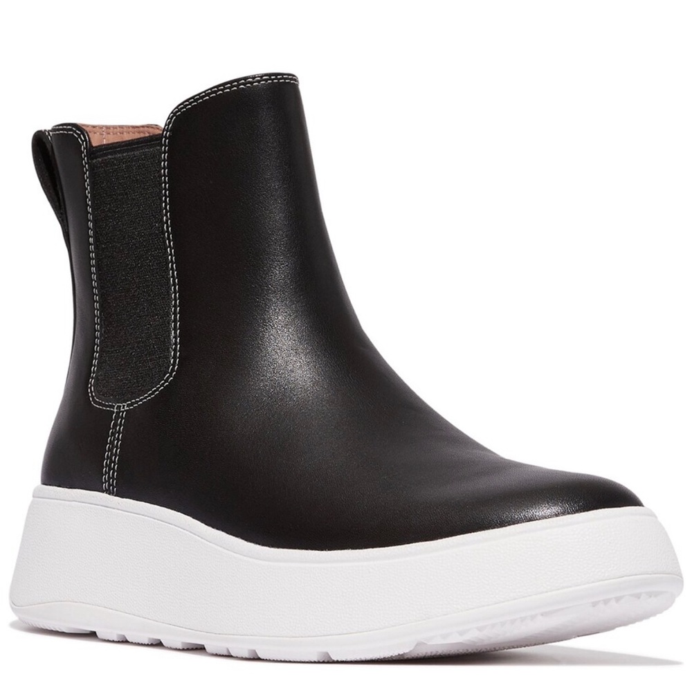Fitflop Black Ankle Boots with White Sole woman size 6